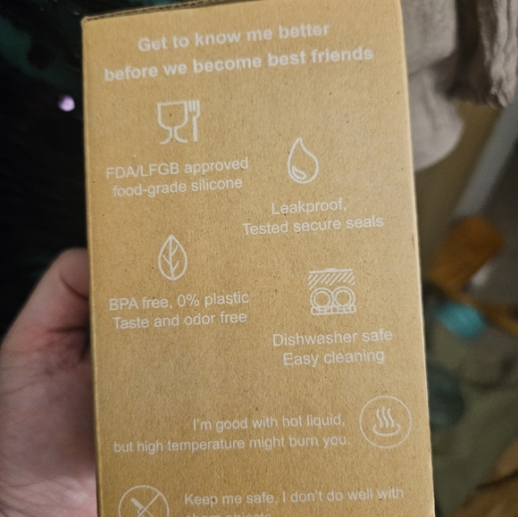 Light Purple Que Collapsible Water Bottle. 40 Oz Extended. Silicone/Metal Mix - Picture 9 of 12